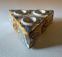 Load image into Gallery viewer, 18th.Century Spanish Talevera Pottery Lion Mask Especiero