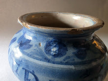 Load image into Gallery viewer, Pair Of Early 18th.Century Italian Maiolica Berretino Ground Albarelli