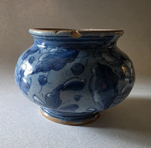 Load image into Gallery viewer, Pair Of Early 18th.Century Italian Maiolica Berretino Ground Albarelli