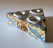 Load image into Gallery viewer, 18th.Century Spanish Talevera Pottery Lion Mask Especiero
