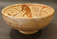 Load image into Gallery viewer, Late 15th.Century Hispano Moresque Bowl Decorated With A Falcon

