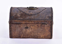 Load image into Gallery viewer, Crozier Of Blackburn 18th.Century Travelling Casket
